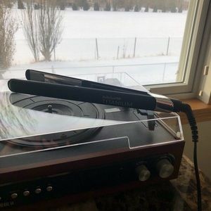 Babyliss pro titanium hair straightener
